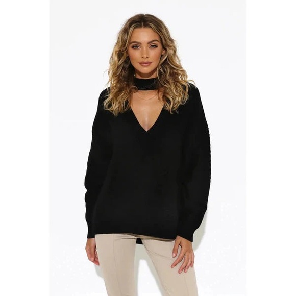 Lush V Neck Sweatshirt - Picture 3 of 3